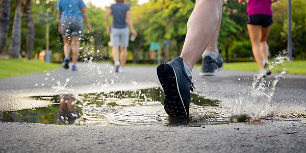 MÜLLER TEXTIL läuft beim Wiehler Sommerlauf vorne mit